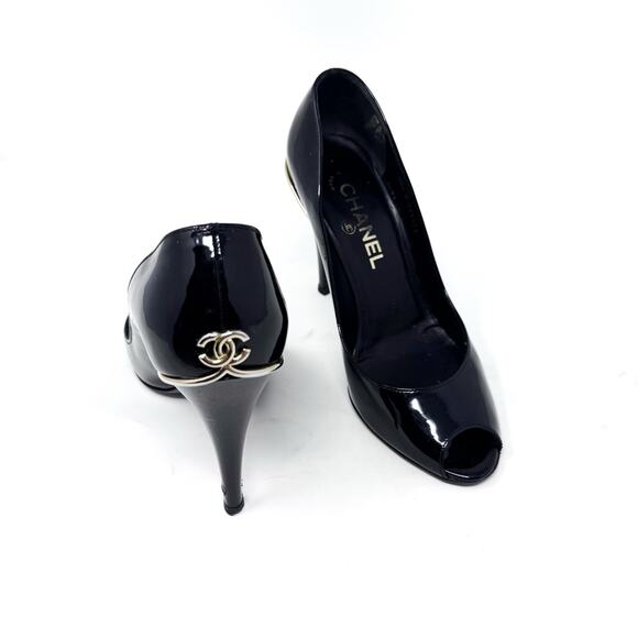 CHANEL Black Patent Leather Peep Toe Heels Pumps with Gold CC Logo Size EU 37 - Picture 1 of 12